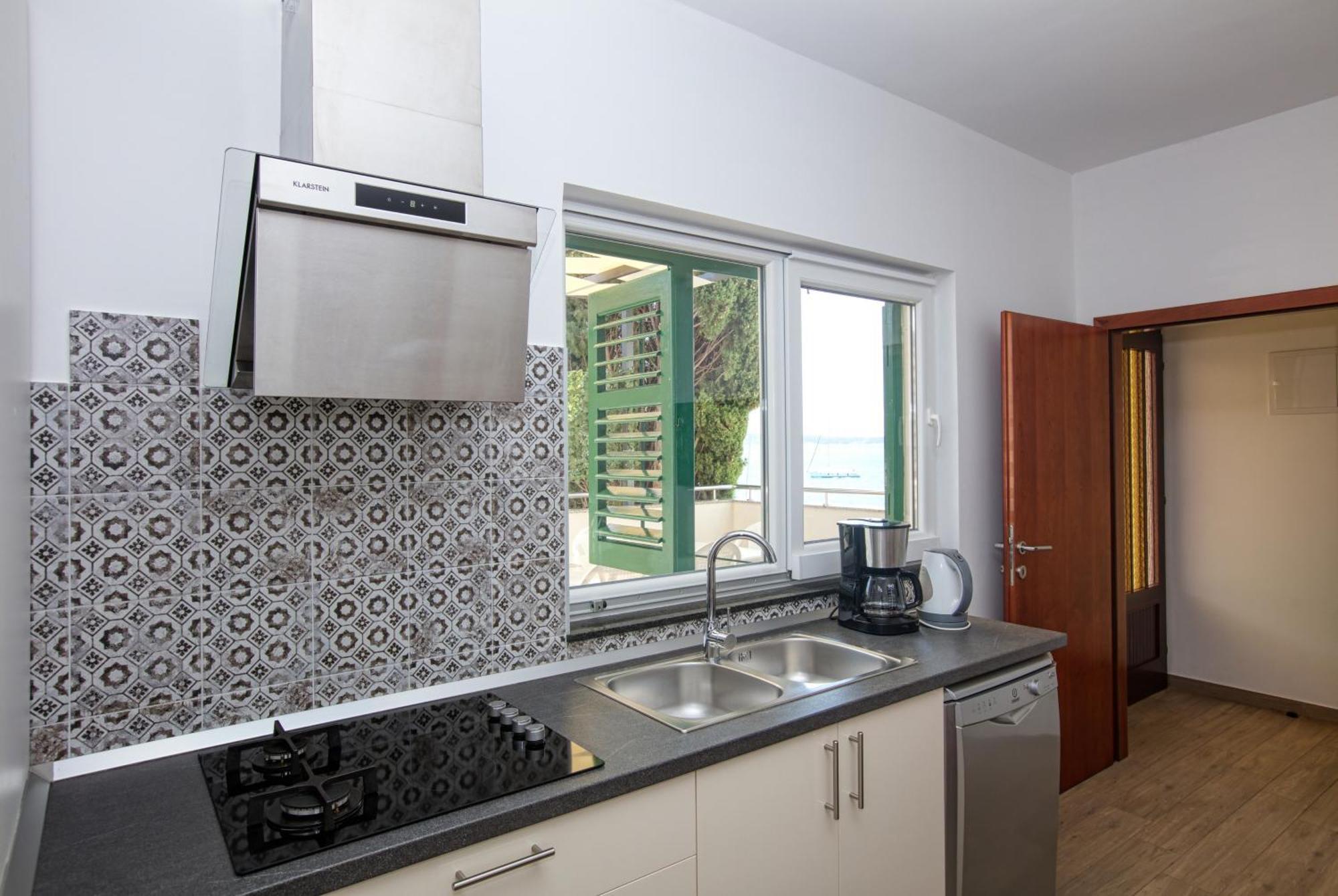 Family Friendly Seaside Apartments Brodarica, Sibenik - 4833 Brodarica  Chambre photo