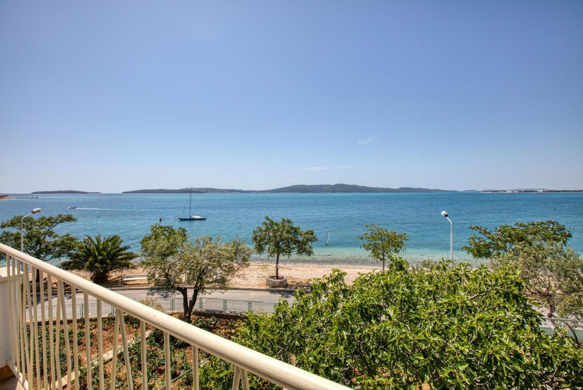Family Friendly Seaside Apartments Brodarica, Sibenik - 4833 Brodarica  Extérieur photo