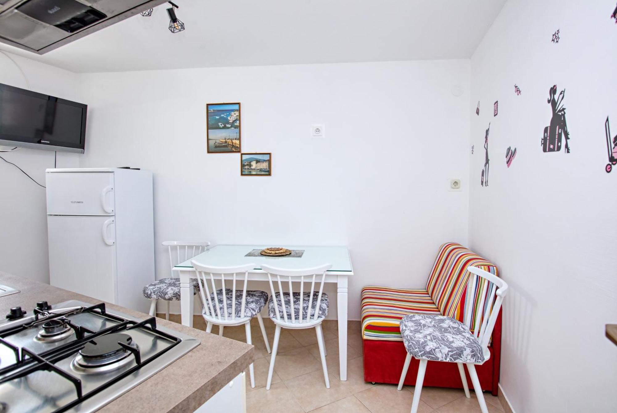 Family Friendly Seaside Apartments Brodarica, Sibenik - 4833 Brodarica  Extérieur photo